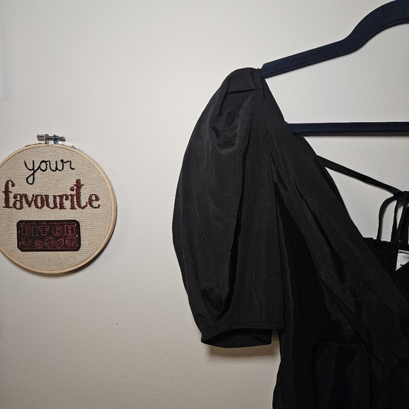 Cute Black Peplum Top With Puff Sleeves - Picture 5 of 7